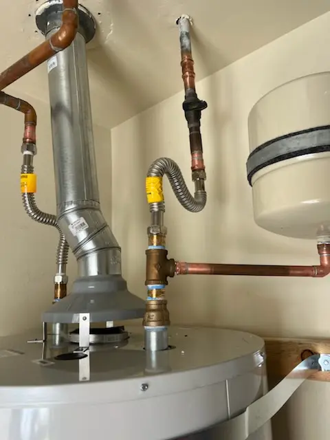 Water heater installation and plumbing repair in Paris Court West